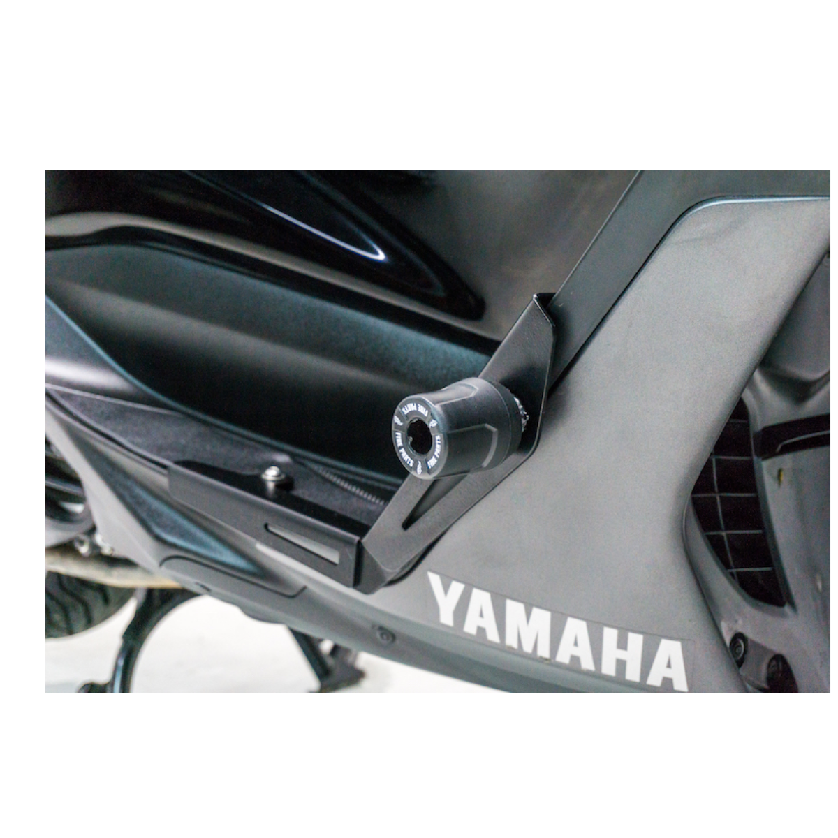Slider delantero  NMAX V1 variant negro